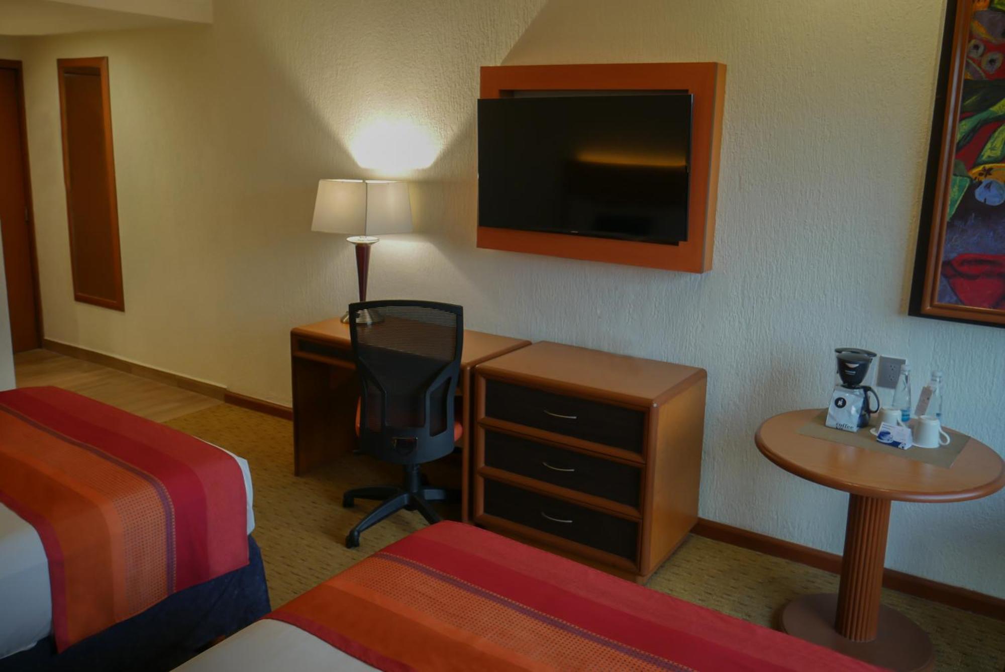 Hotel Guadalajara Plaza Expo Eksteriør billede